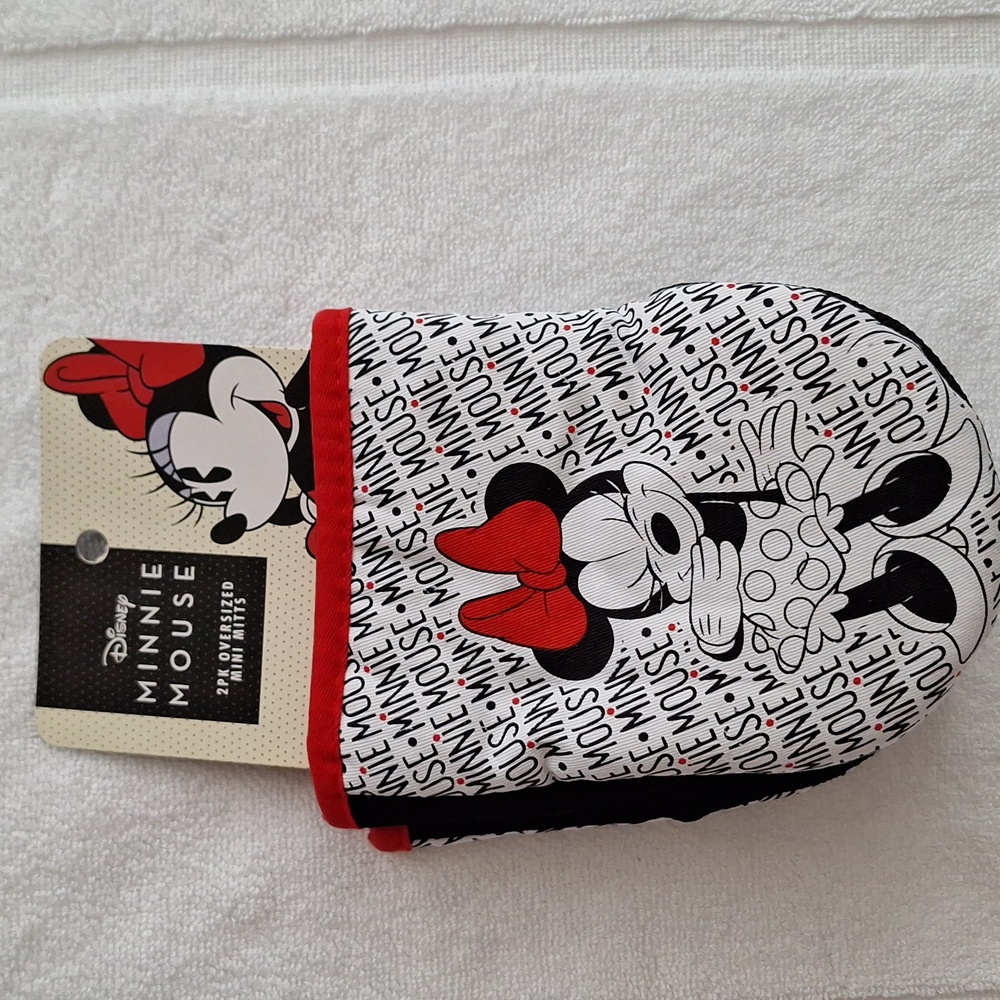 NEW Disney Minnie Mouse 2Pk Oversized Mini Hot Mitts